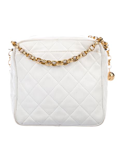 chanel shoulder bag white quilted|White Chanel crossbody bag.